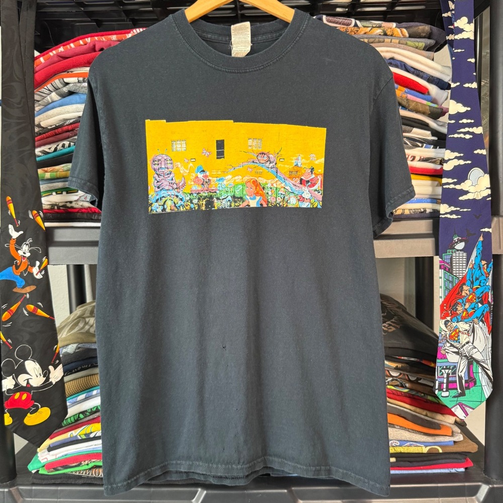 Y2K Black Headed West 20th Anniversary Alice In Wonderland Graphic Shirt Medium
